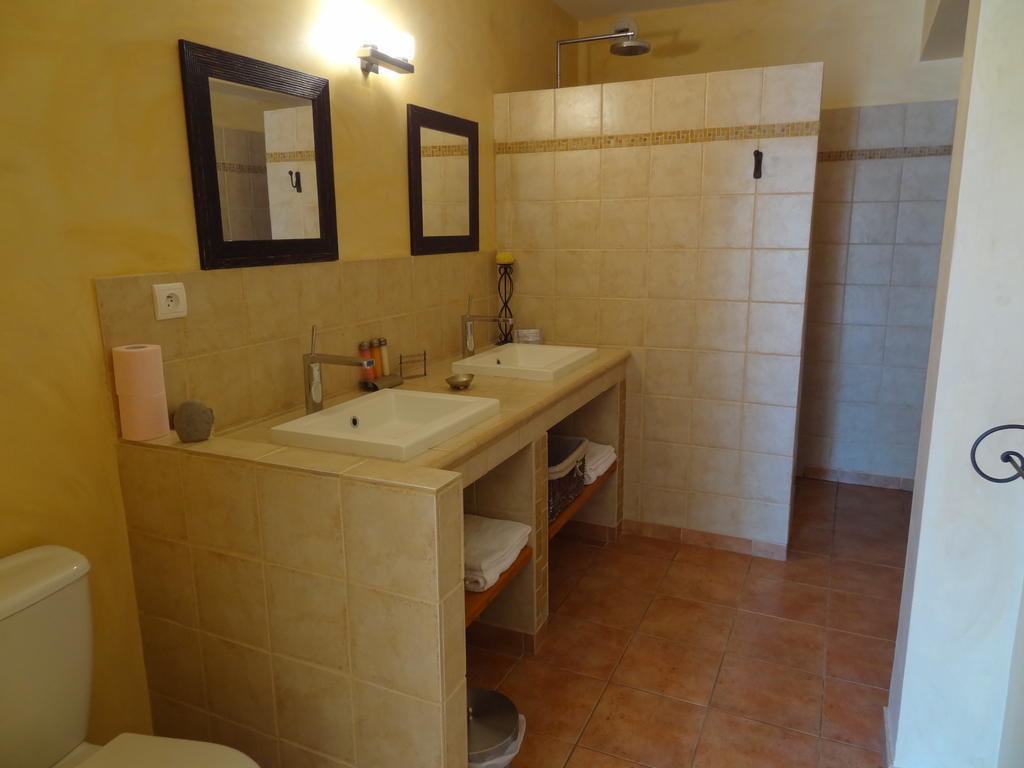 La Bastide De Font Clarette Bed and Breakfast Six-Fours-les-Plages Kamer foto