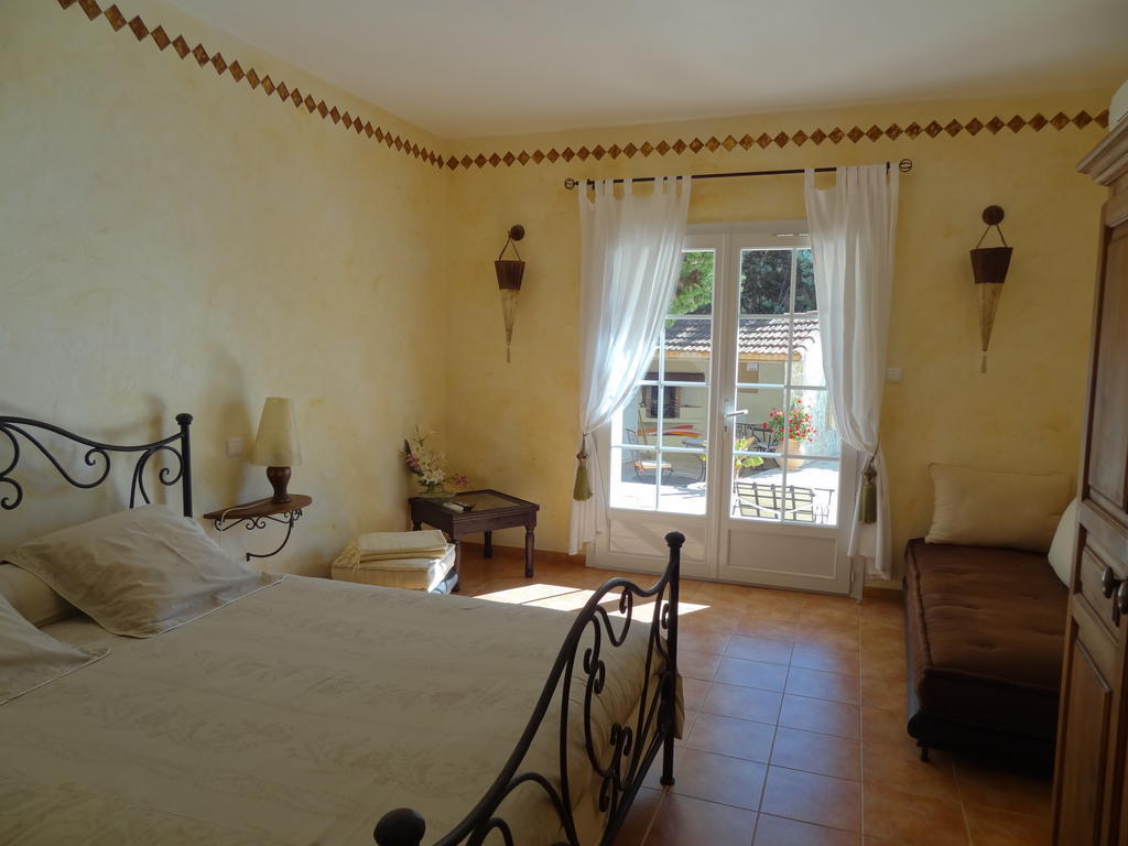 La Bastide De Font Clarette Bed and Breakfast Six-Fours-les-Plages Kamer foto